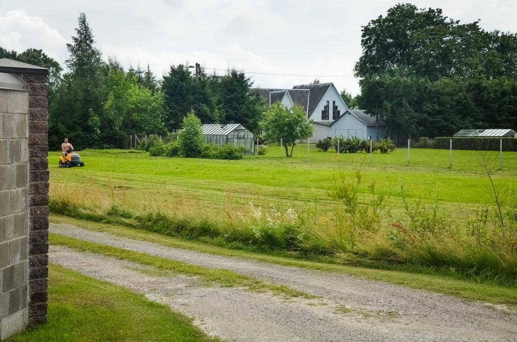 Joeekalda Accommodation Pulli  Bagian luar foto